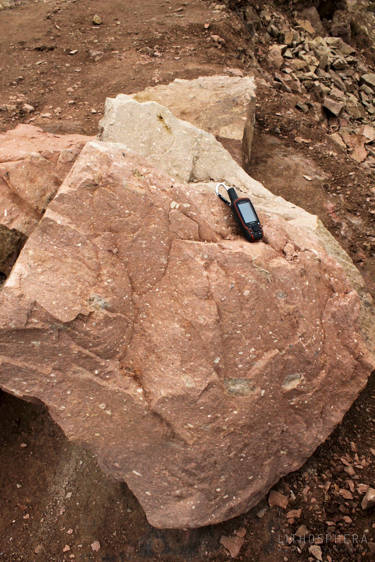 Tari Dácittufa Formáció ignimbrit tagozatát az ábrahám-hegyi kőfejtőben jelenleg is bányásszák (Fotó: Baráz Csaba)